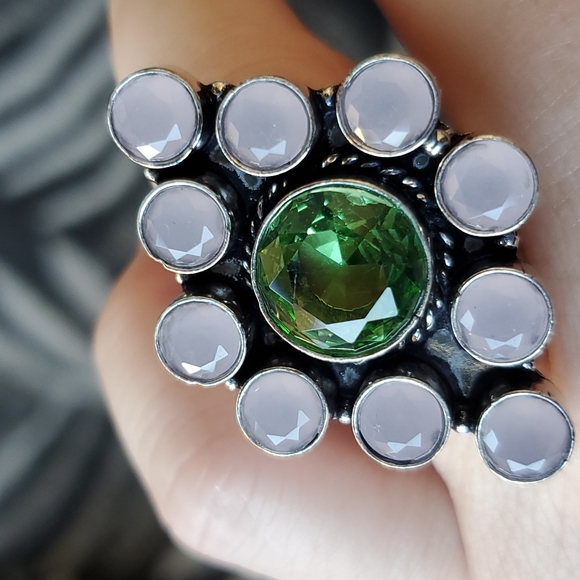 New Oversized Tsavorite and Pink Chalcedony 925 Silver Statement Ring. - Picture 5 of 13
